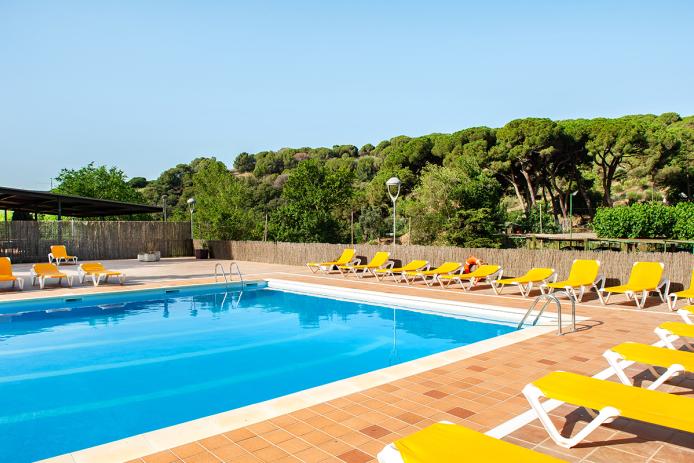 Großer Swimmingpool