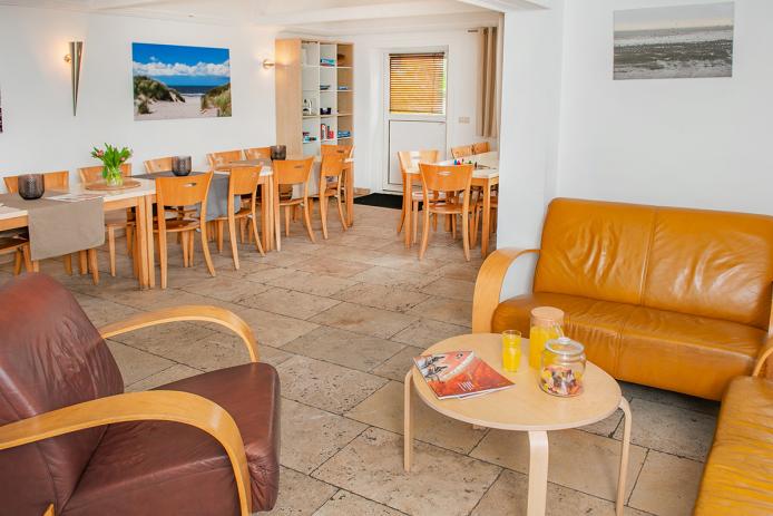 Gemütliche Sofaecke im Aufenthaltsraum