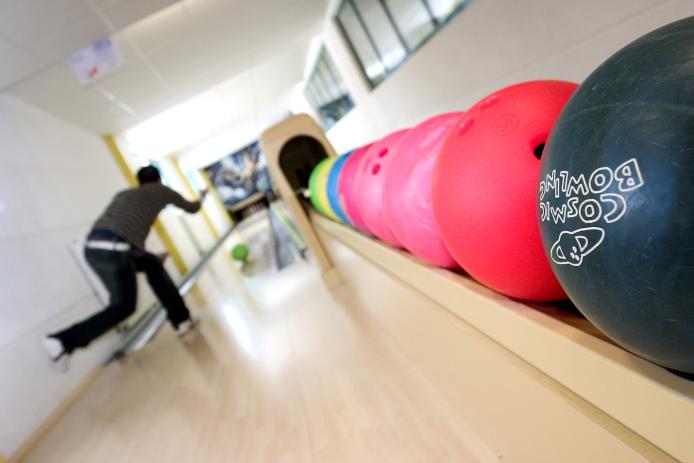 2-Bahnen-Bowlinganlage