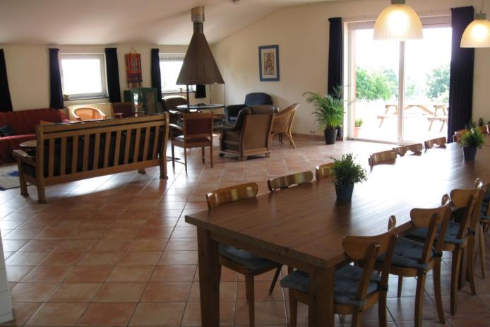 Wohn- und Esszimmer 90 m2