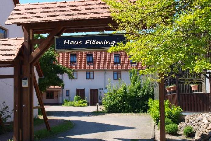Das Haus Fläming bietet Parkmöglichkeiten direkt vor dem Haus