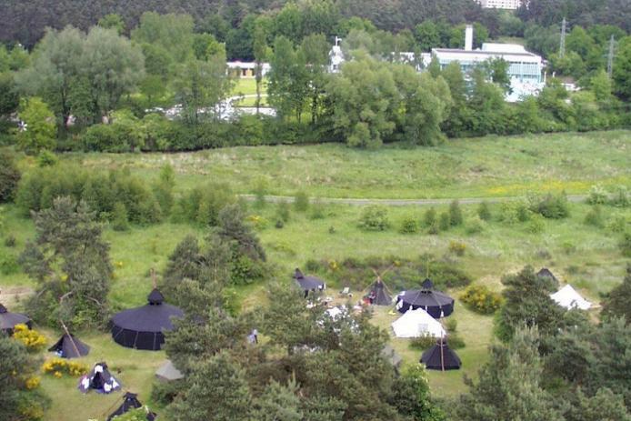 Blick zum Schwimmbad