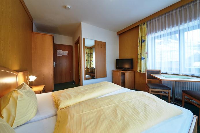 Doppelzimmer mit DU, WC, TV