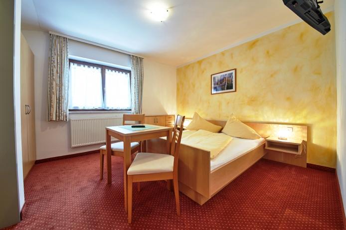 Doppelzimmer mit Dusche, WC, Flat TV