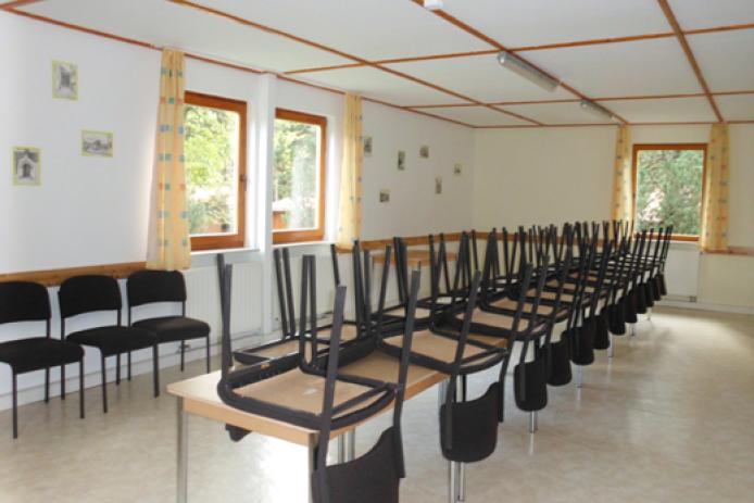 Platz für etwa 40 Personen mit angrenzender Kaffeeküche