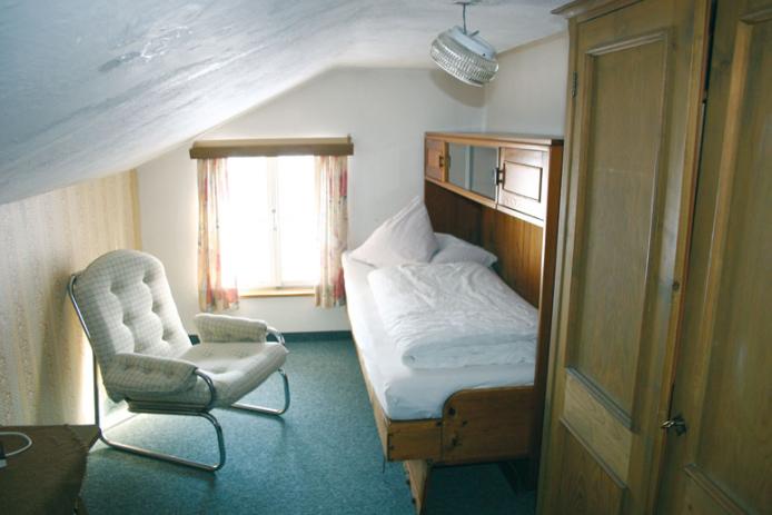 Schlafzimmer im Ferienhaus Lermoos
