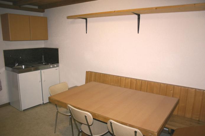 Leiterstübli im UG mit Küchenzeile