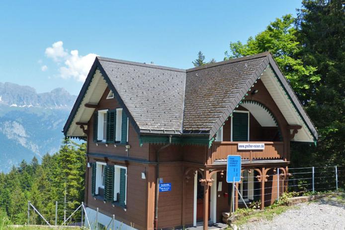 Hütte Flumserberg im Sommer