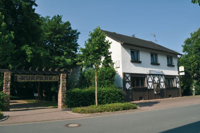 Familien-Ferienhaus direkt am Kurpark und Minigolfplatz in Buchen