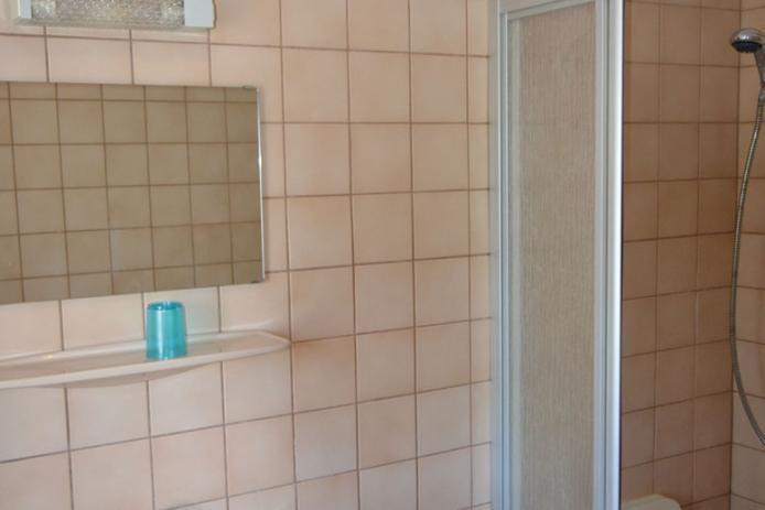 alle Schlafzimmer haben ein eigenes Bad