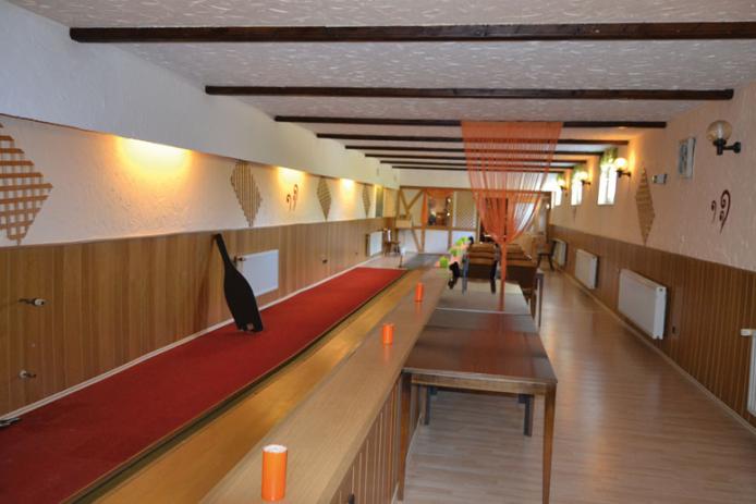 Kegelbahn (gg. Kaution nutzbar)