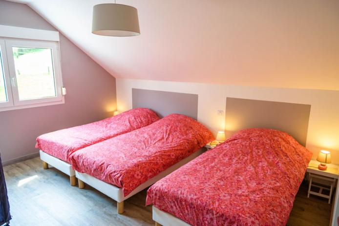 Schlafzimmer mit 3 Einzelbetten