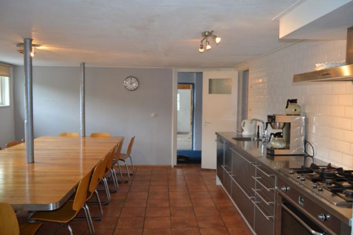 Speiseraum mit offener Küche