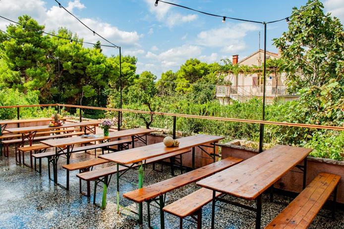 Die großzügige Terrasse