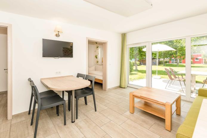 Bungis Am Grimnitzsee - Wohn- und Essbereich