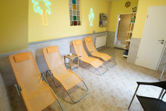 Relaxraum an der Sauna