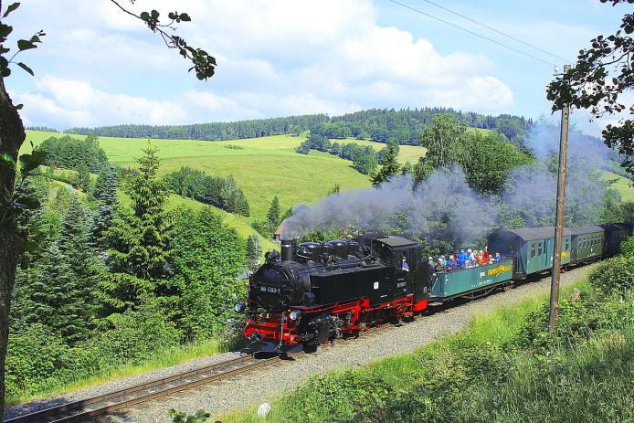 Fichtelbergbahn im Nachbarort