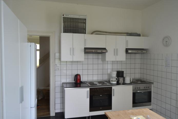 Gut ausgestatte Küche