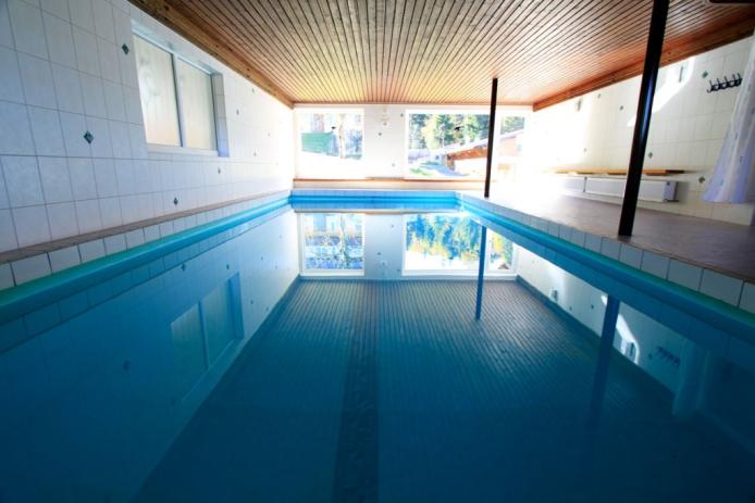 Hauseigenes Schwimmbad