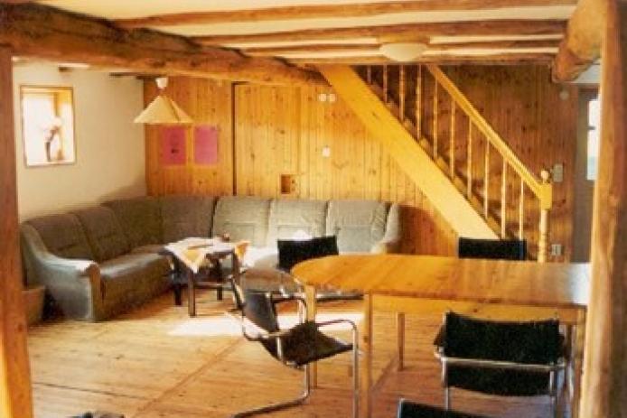 Der Aufenthaltsraum im Gästehaus