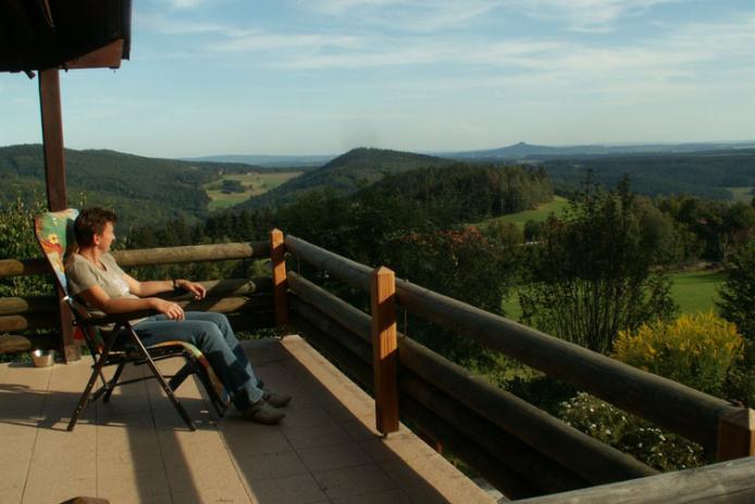 Sonnen- und Aussichtsterrasse