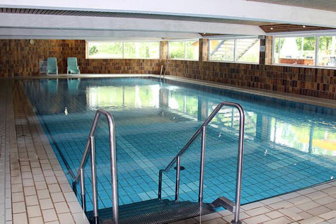 Hallenschwimmbad