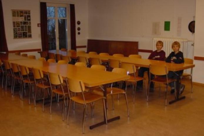 Aufenthalts- und Essraum im EG