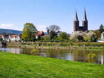 Höxter – Altstadt, Weser und Welterbe Corvey im Weserbergland