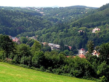 Blick in das Gottleubatal und auf Bad Gottleuba
