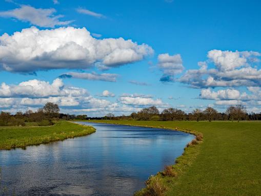 Augustfehn-Kanal an der Saterlandstraße in Apen