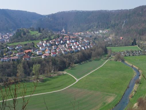 Blick auf Blaubeuren und das Blautal