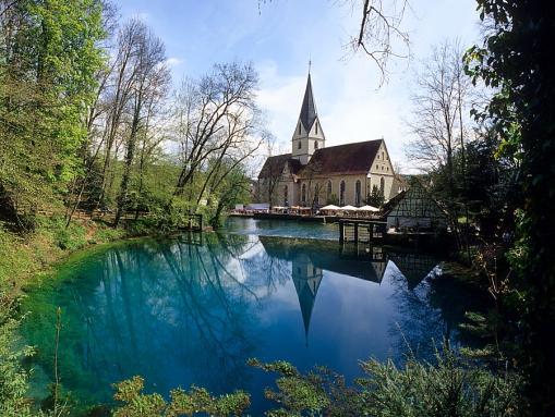 Blautopf mit Kloster Blaubeuren