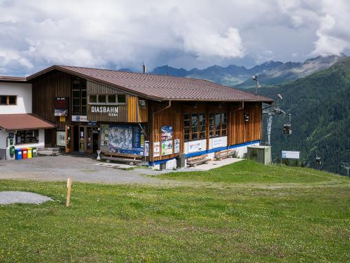 Bergstation (1830m) der Dias-Kabinenbahn