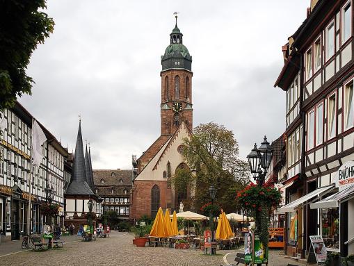 Marktplatz mit Marktkirche St. Jakobi
