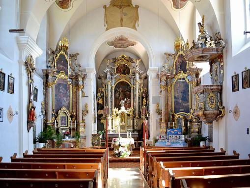 Innenansicht der Pfarrkirche