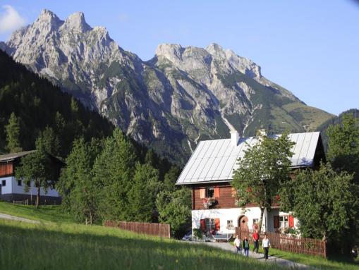 Blick vom Lampersbach auf den Eiskogel