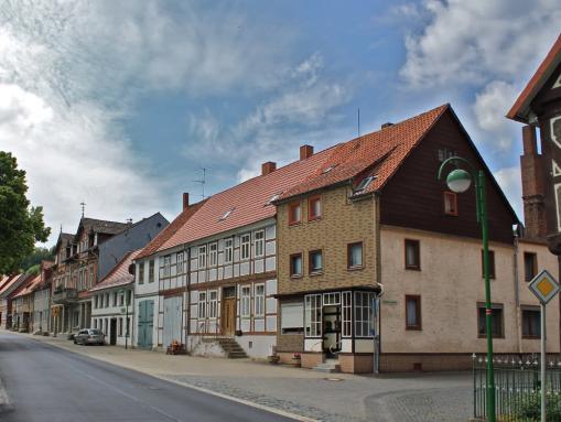 Ortsdurchfahrt in Wrisbergholzen
