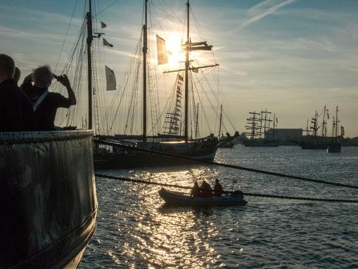 Abendstimmung beim JadeWeserPort-CUP