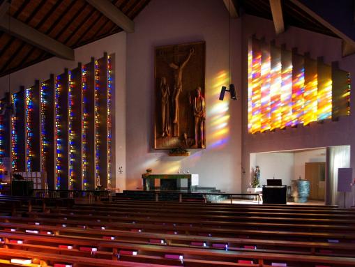 Neue Pfarrkirche im Innern