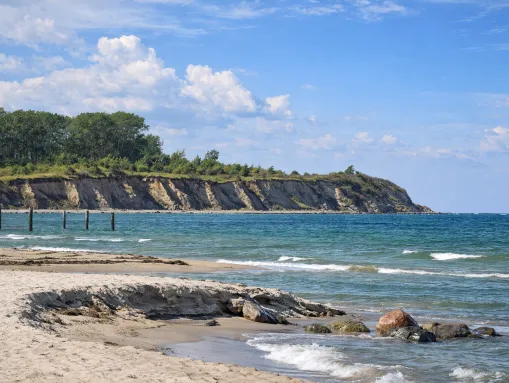 Die beeindruckende Weststeilküste beim Ostseebad Rerik, 13 km von Boiensdorf entfernt 