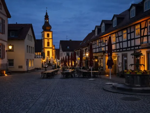 Abendstimmung auf dem Marktplatz in Gersfeld
