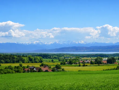 Tepfenhart im Ortsteil Wolketsweiler, im Hintergrund der Bodensee