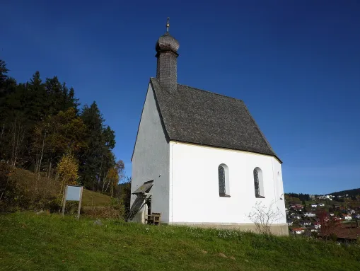 Leonhardi-Kapelle, das älteste Gebäude in Sankt Englmar (erbaut um 1480)