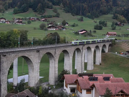 Das Kanderviadukt bei Frutigen im Berner Oberland