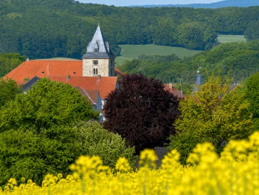 Die Kath. Pfarrkirche St. Pankratius im Ortsteil Borgloh