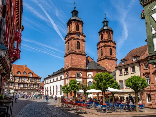Die Stadtpfarrkirche St. Jakobus in der Altstadt von Miltenberg