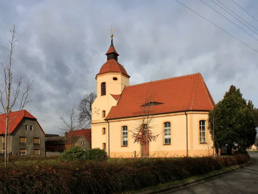 Dorfkirche in Kahla, einem Ortsteil von Plessa