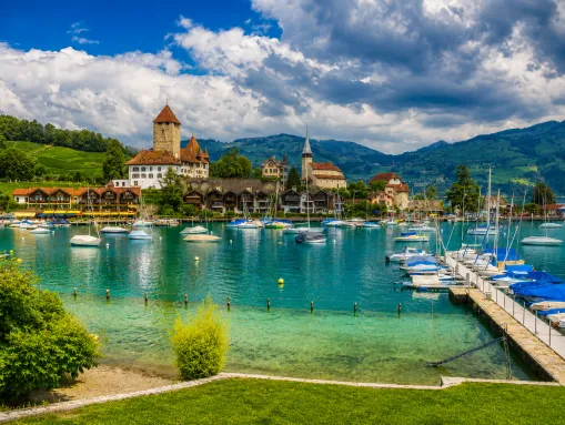 Traumhafter Gruppen-Ausflug an den Thunersee: Die malerische Bucht von Spiez