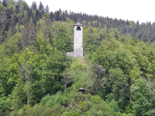 Kriegerdenkmal und Aussichtsturm („Ehrenmal“)