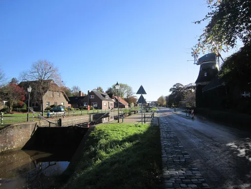 Historische Ensemble am Sauteler Kanal in Westgroßefehn
